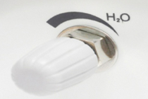 Thumb adjustable water flow